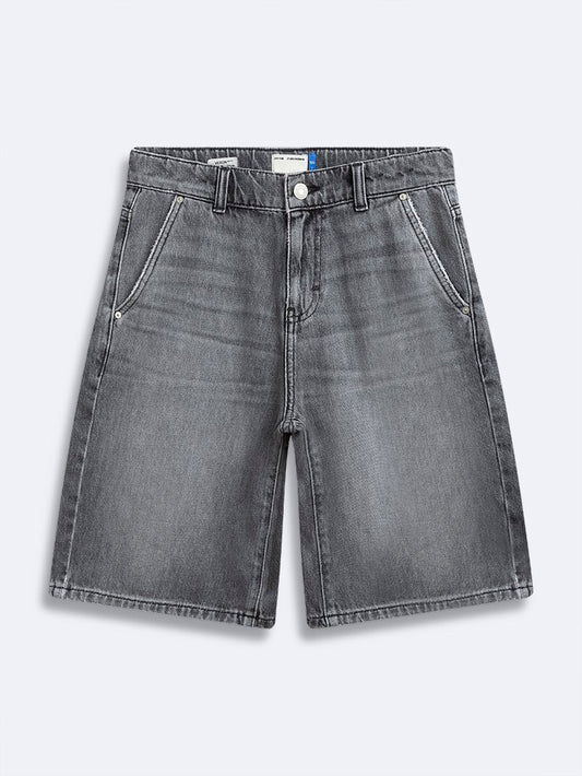 Veron B - Maceo Wash - Bermuda