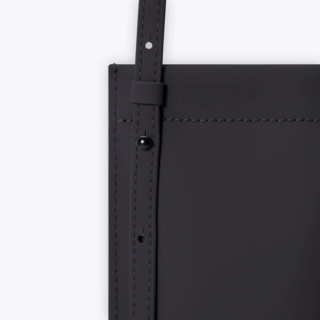 Hugo - Lotus Infinity - Black