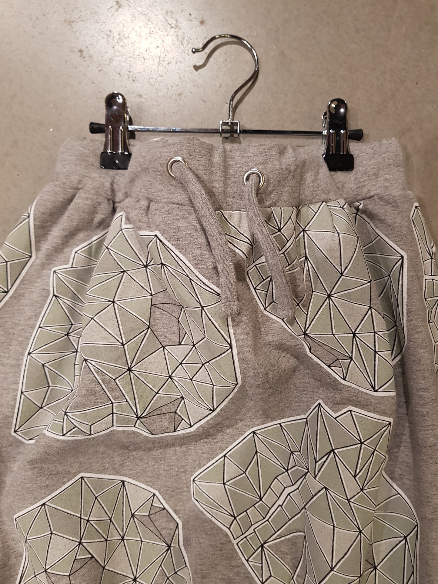 OUTLET - Jogging - pants - Print - Grey