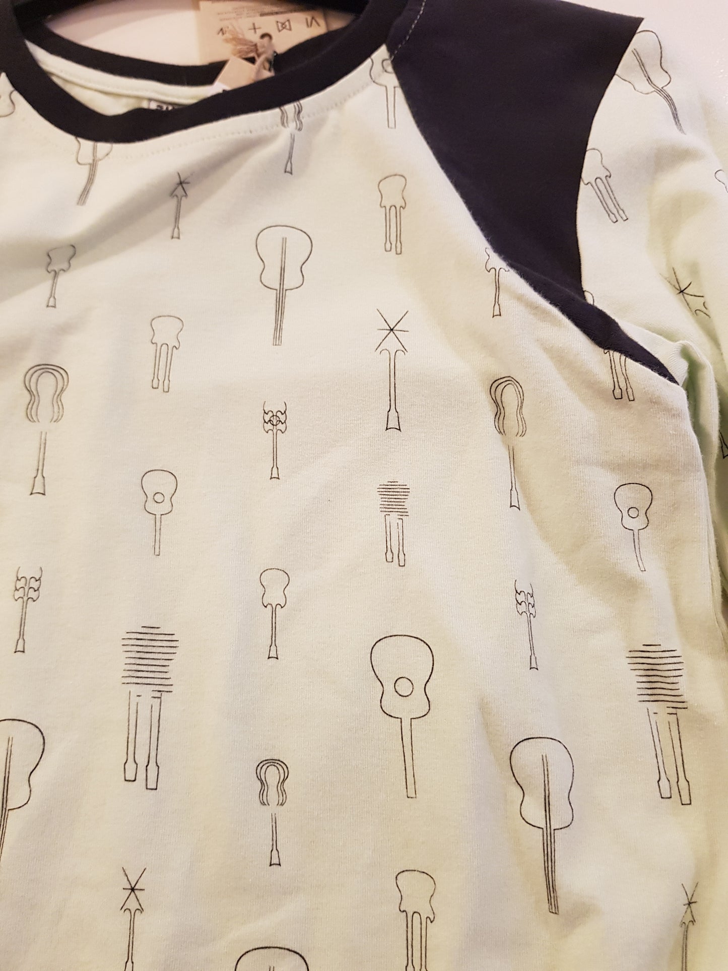 OUTLET - T-shirt - Trees All Over